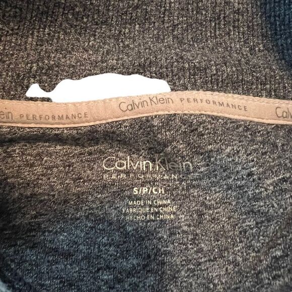 Calvin Klein grey cropped zip up sweater. Size small - Picture 3 of 8